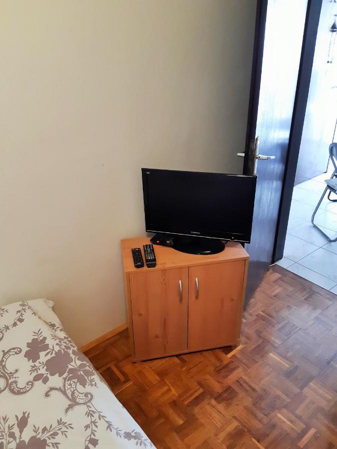 Dalmatino Apartmani Vir Bagian luar foto