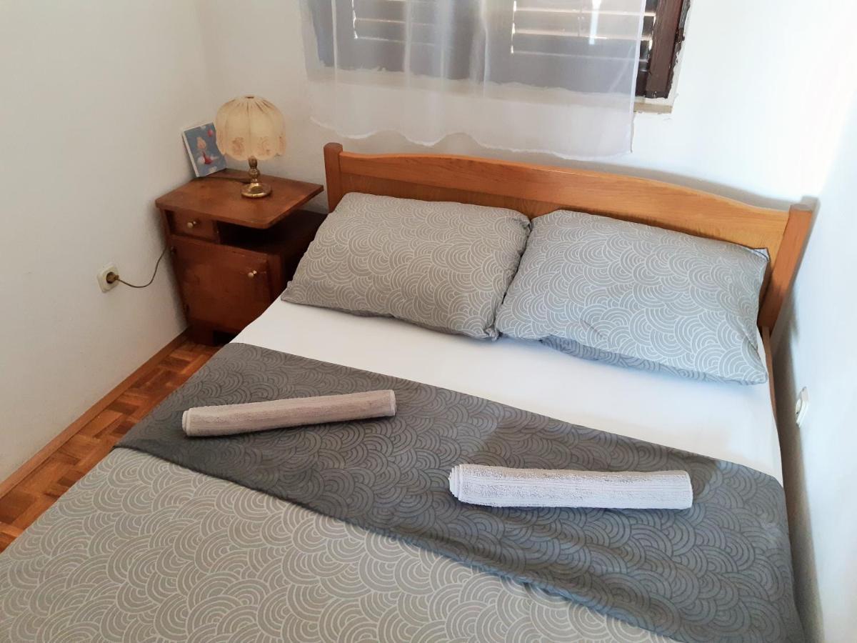 Dalmatino Apartmani Vir Bagian luar foto