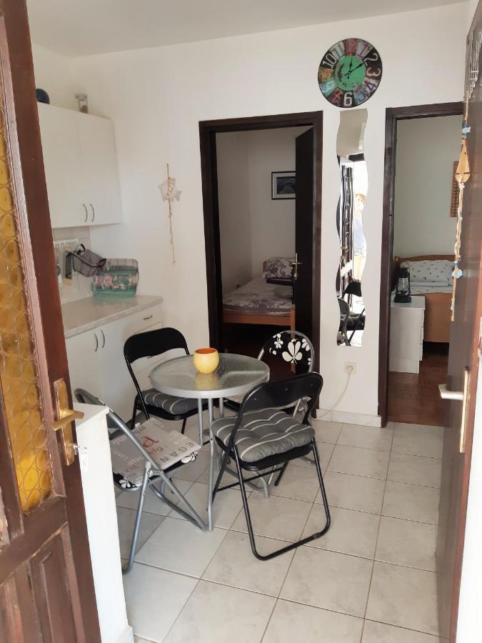 Dalmatino Apartmani Vir Bagian luar foto