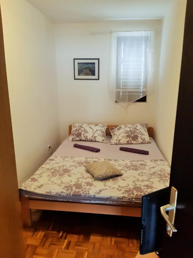 Dalmatino Apartmani Vir Bagian luar foto