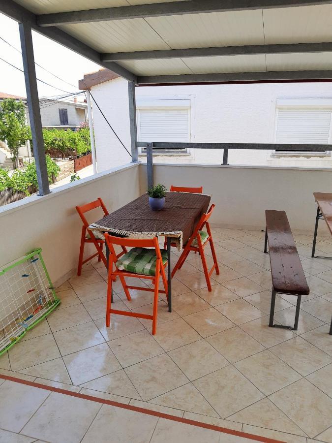 Dalmatino Apartmani Vir Bagian luar foto
